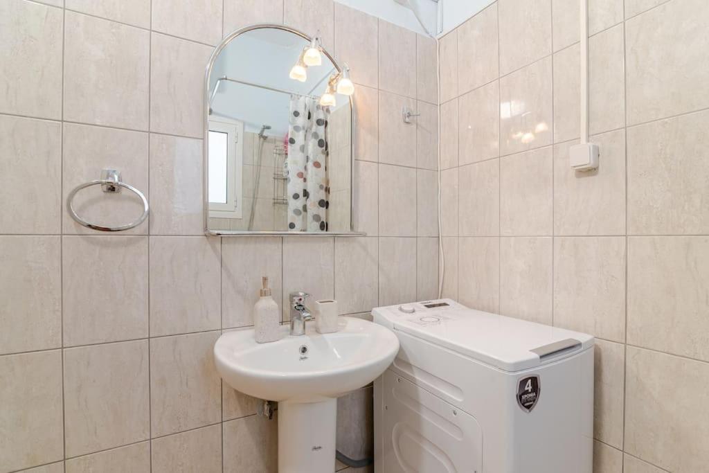Seaside Escape Apartments - Poseidon Palaiá Fókaia Buitenkant foto